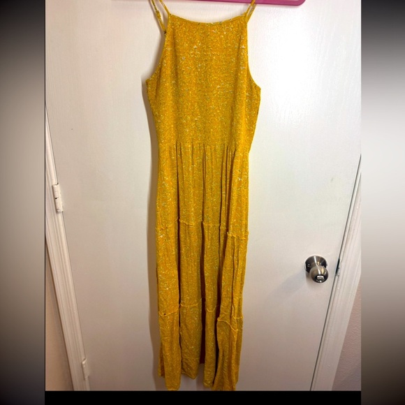 ZATTCAS’ Smocked top Midi Tiered Floral Dress Yellow/White size Medium - Picture 3 of 16